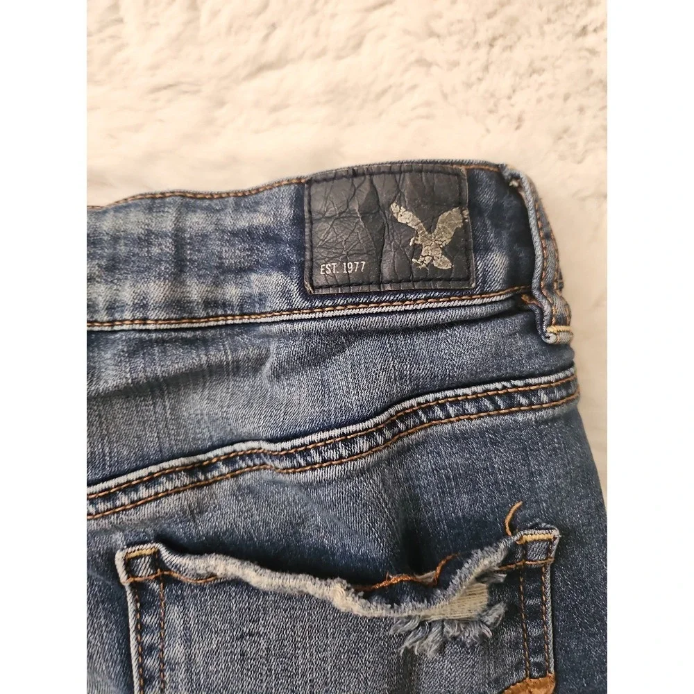 American Eagle Super Stretch Denim Shorts Womens Size 4 Hi-Rise Distressed Blue